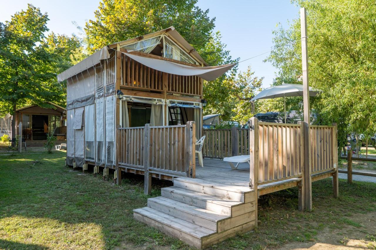 Camping Eden Glamping 多米勒托 外观 照片